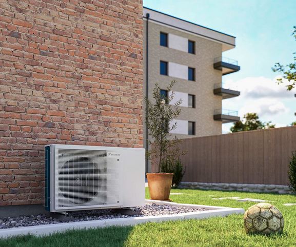 Daikin Luft Wärmepumpe Altherma 3 M BG 8 E3V3 7,8kW H/C Monoblock Regler Madoka